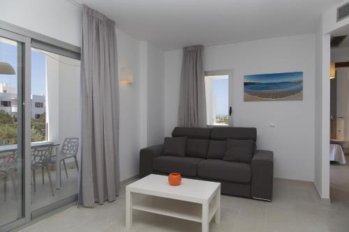 Apartamentos Proa - Emar Hotels Only Adults Es Pujols Dış mekan fotoğraf