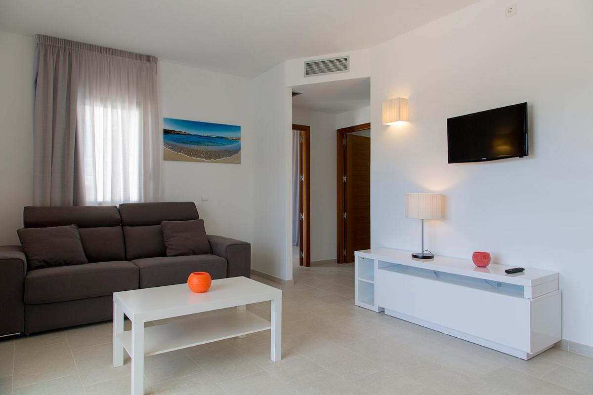 Apartamentos Proa - Emar Hotels Only Adults Es Pujols Dış mekan fotoğraf