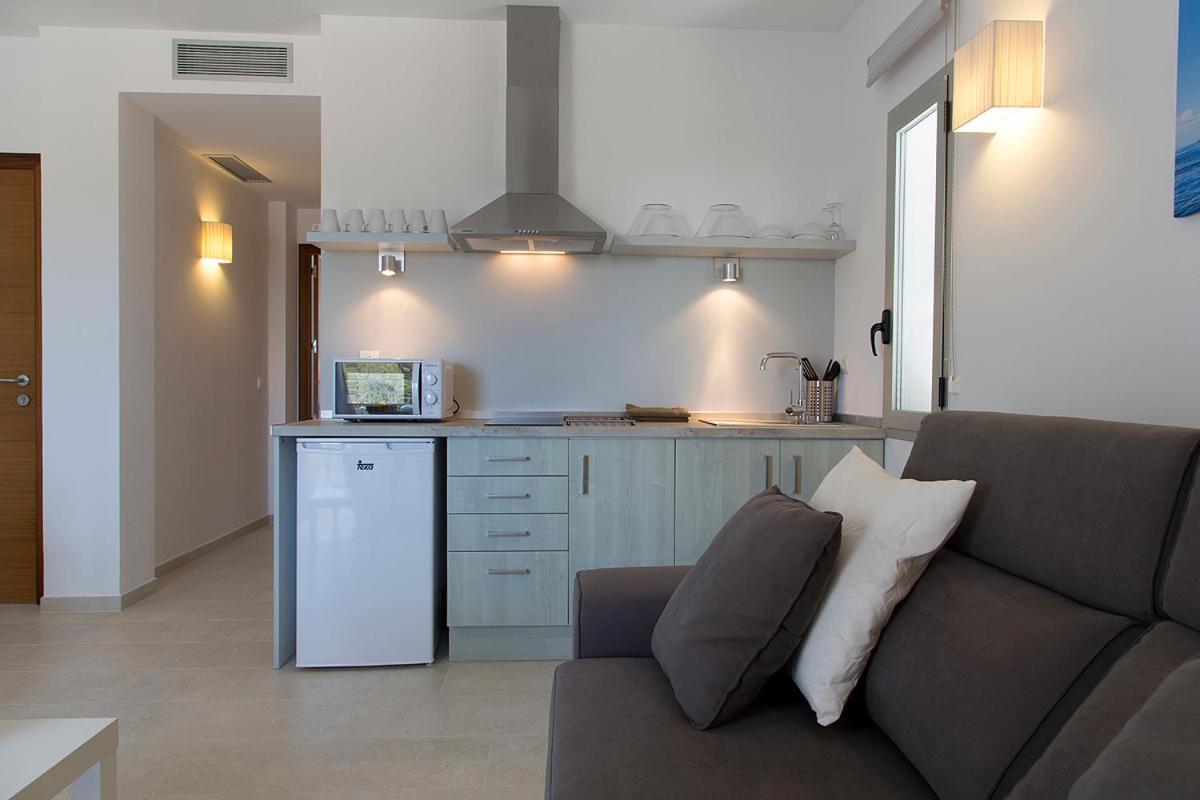 Apartamentos Proa - Emar Hotels Only Adults Es Pujols Dış mekan fotoğraf