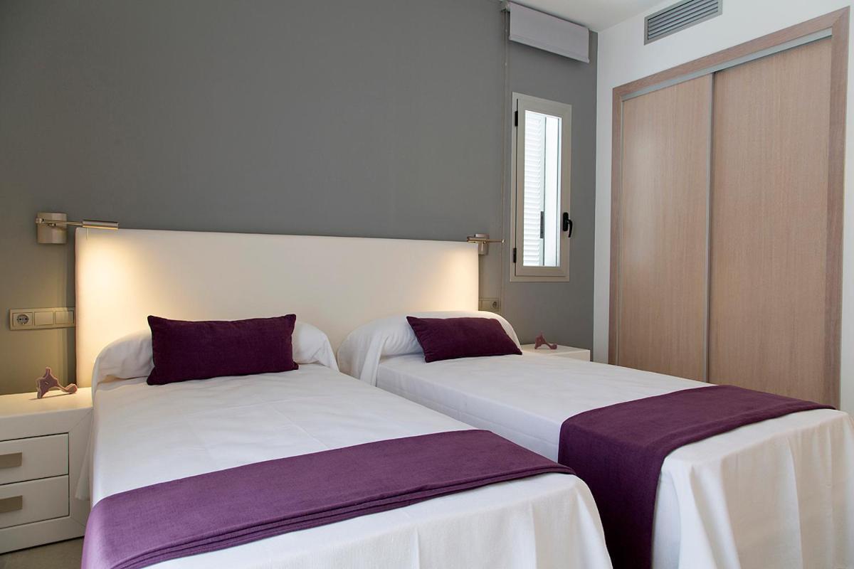 Apartamentos Proa - Emar Hotels Only Adults Es Pujols Dış mekan fotoğraf