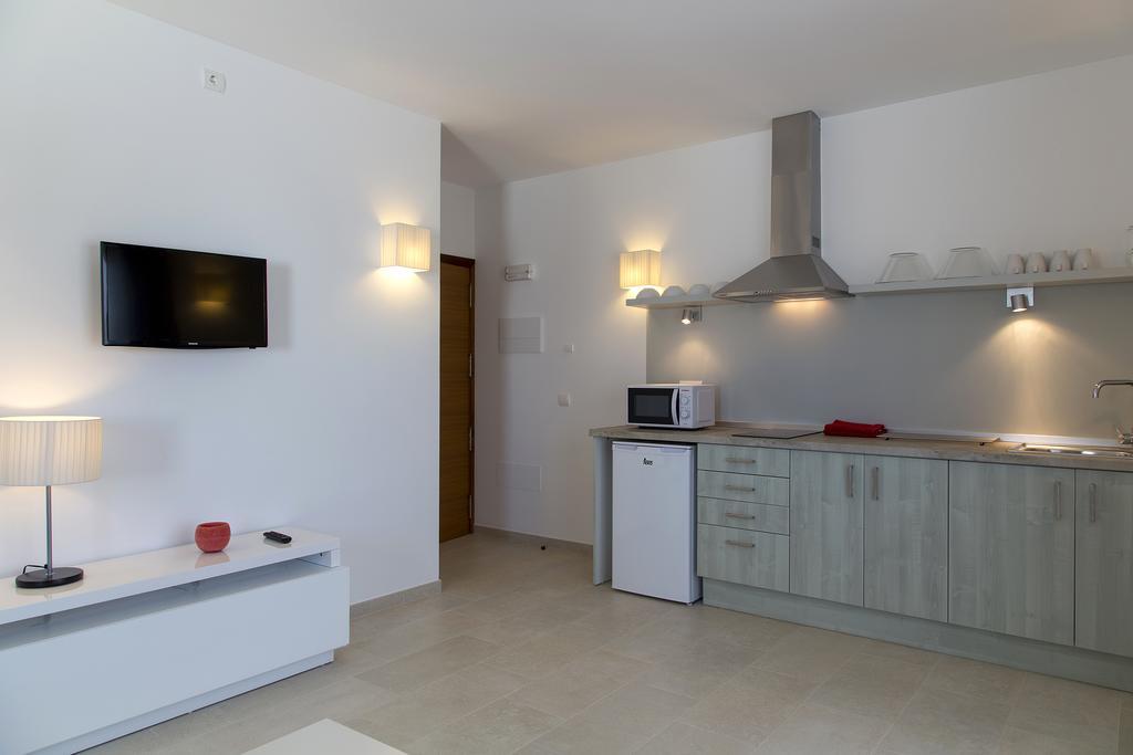 Apartamentos Proa - Emar Hotels Only Adults Es Pujols Dış mekan fotoğraf