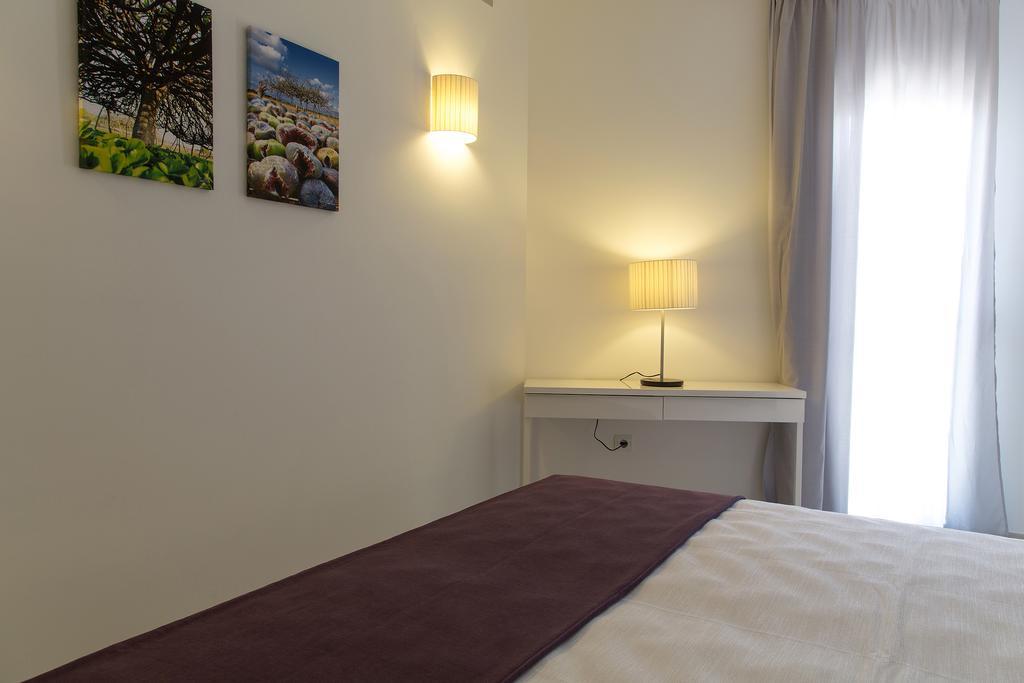 Apartamentos Proa - Emar Hotels Only Adults Es Pujols Dış mekan fotoğraf